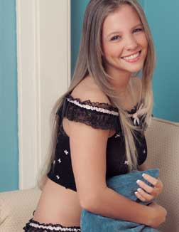 lavnya 22 year female call girls in Guwahati