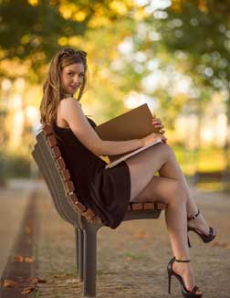 usha 22 year female call girls in Guwahati